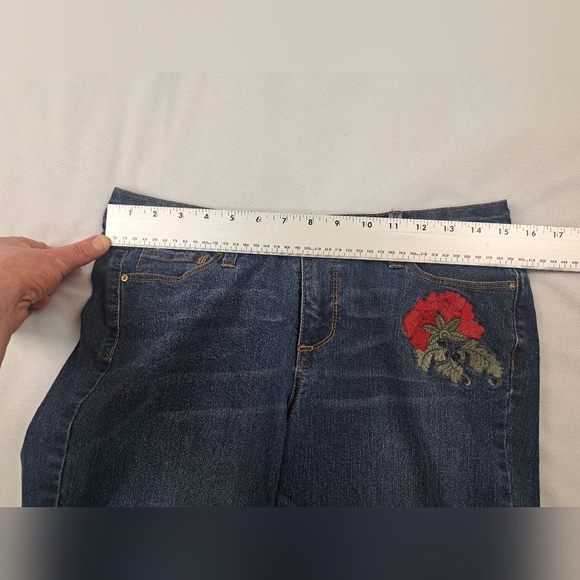 Vintage America Boho Skinny Ankle Denim Jeans Embroidered Flower Size 8/29 - Picture 5 of 13